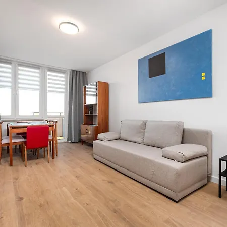 Miedzynarodowa 68b By Homeprime * Warszawa